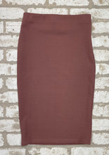 Load image into Gallery viewer, Shein Ribbed Pencil Skirt- (S)
