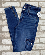 Load image into Gallery viewer, American Eagle HR Jegging NEW!- (Size 2)
