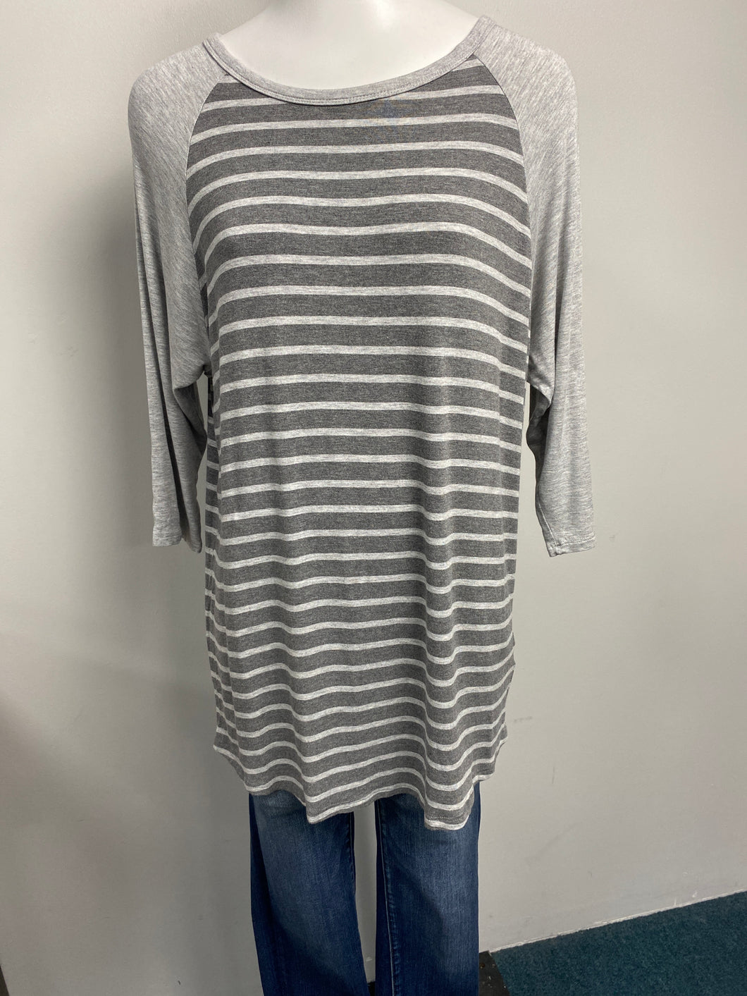 LULAROE long sleeve (XL)