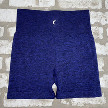 Load image into Gallery viewer, Zyia Seamless Hustle Shorts- (M)
