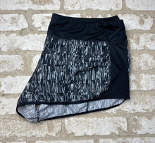 Load image into Gallery viewer, Nike Dri-Fit Running Shorts- (XL)
